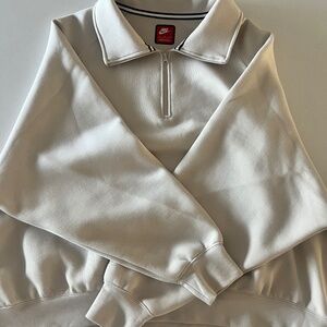 Nike Collared Sweatshirt